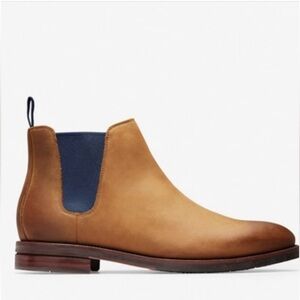 Mens brown Wakefield waterproof leather Cole Haan Chelsea boots, size 12.
